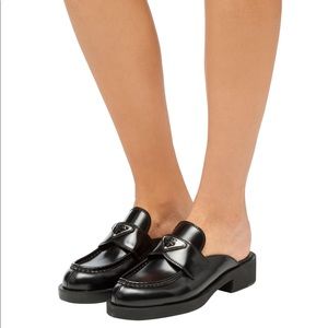 💯 Authentic PRADA Logo Platform Loafer Mule